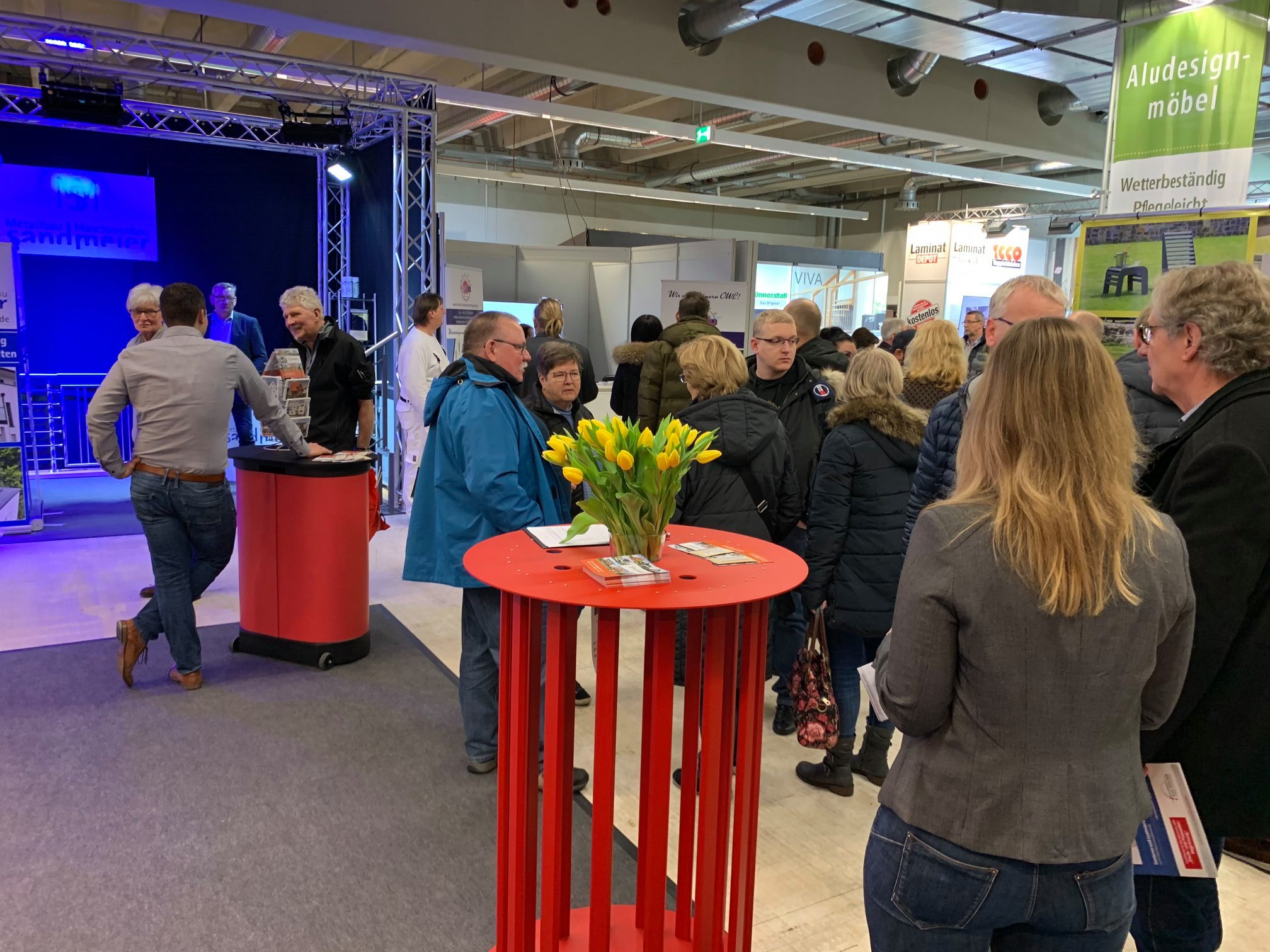 Reger Betrieb auf der Baumesse im A2 Forum