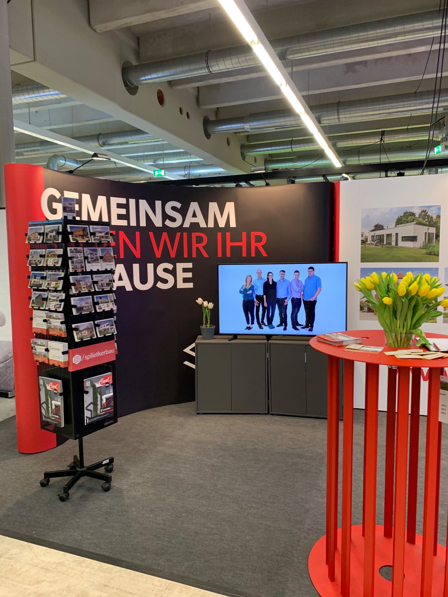 Messestand und Postkarten von Splietker Bau